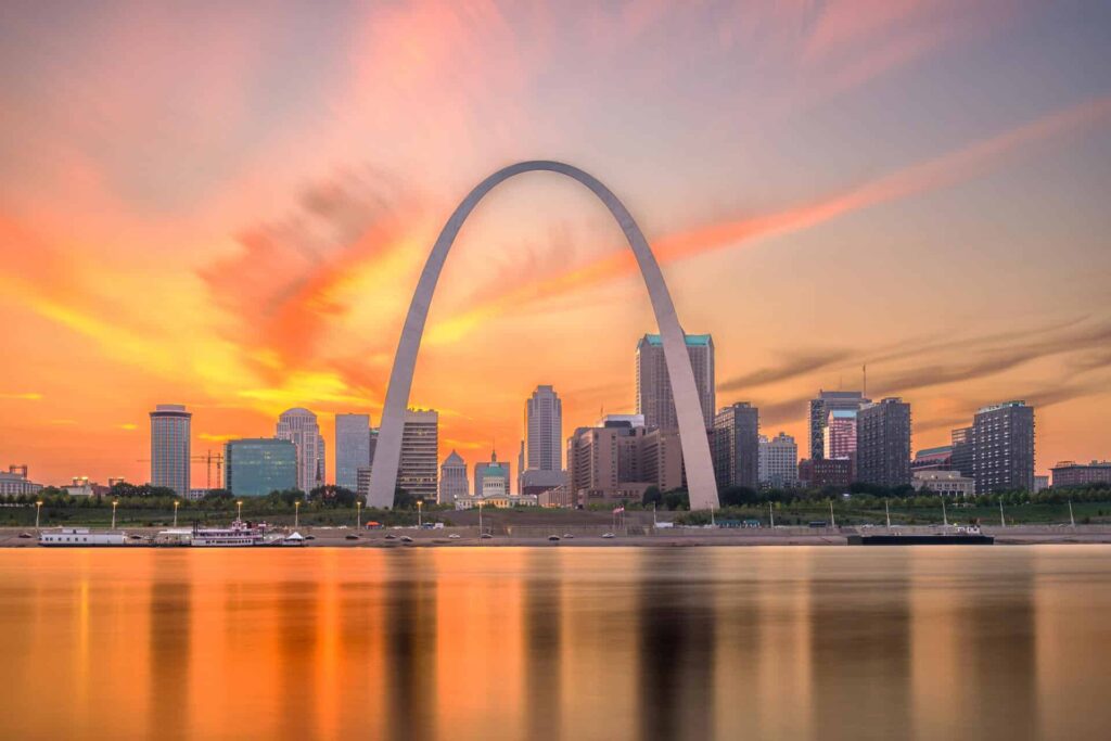 Meet Us in St. Louis: Top 7 Reasons to Move to St. Louis